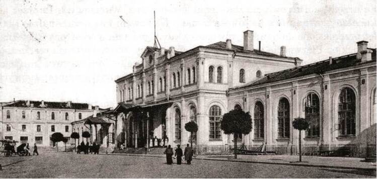 archiwalne zdjęcie Dworca Petersburskiego