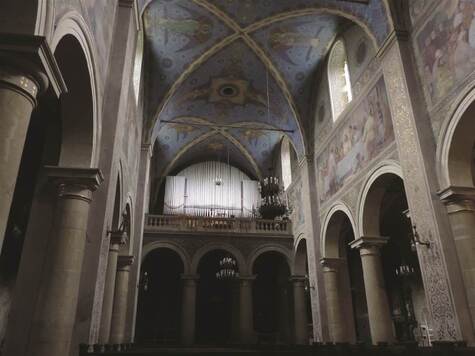 wnętrze płockiej katedry