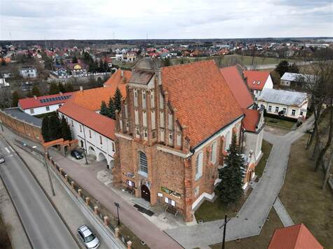 widok z lotu ptaka na kościół pw. Wniebowzięcia NMP w Sierpcu