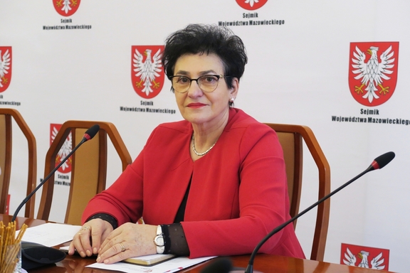 Przewodnicząca komisji Wiesława Krawczyk.