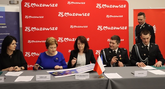 Elżbieta Lanc i Janina Ewa Orzełowska
